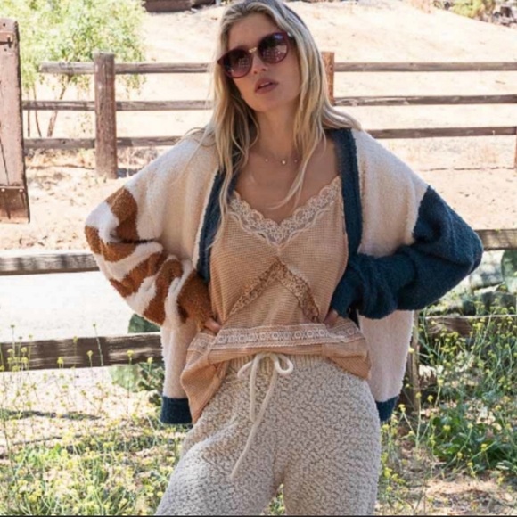 The REBECCA Varsity Berber Cardigan - Picture 4 of 6